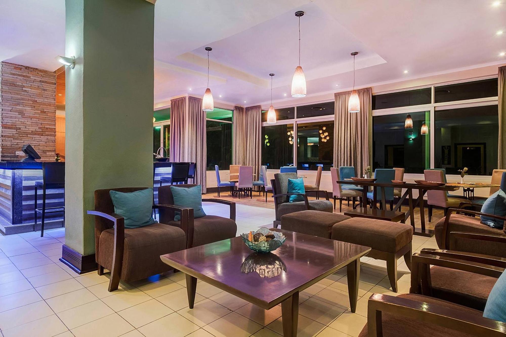 Protea Hotel By Marriott Lusaka Exterior foto